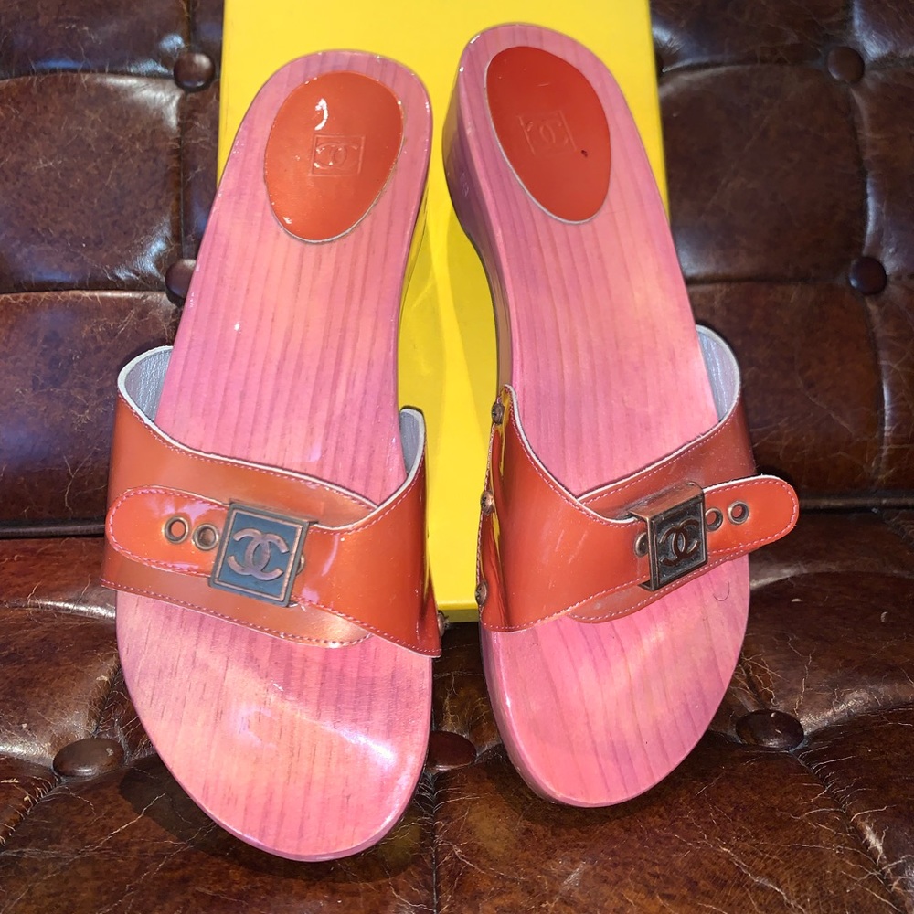 Chanel Coco, Mark Wood Mules, Blush Pink Patent Leather Sandal, Sz 40